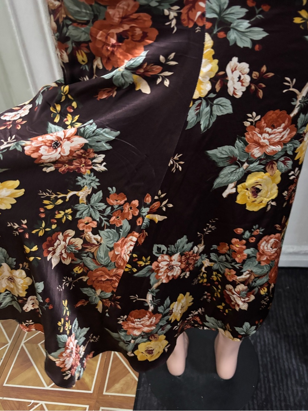 VERONICA BEARD Women’s Pixie Floral Ruched Silk Midi Skirt - Picture 11 of 16